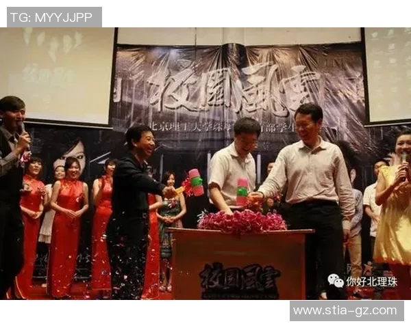 全球足球巨星汇聚一堂畅谈梦想与激情的精彩演讲盛会 全球足球巨星汇聚一堂畅谈梦想与激情的精彩演讲盛会