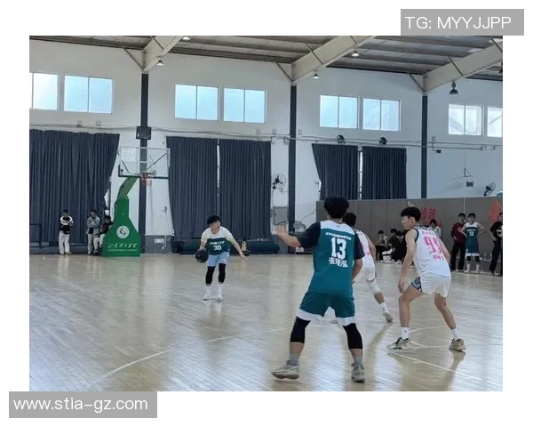 广州篮球队的速度之美：探索快速攻防与团队协作的完美结合